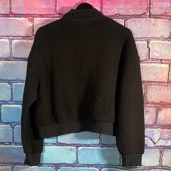 PINK Victoria’s Secret Black Sherpa Quarter-Zip Pullover Women’s S/P Fleece Crop - Picture 7 of 9